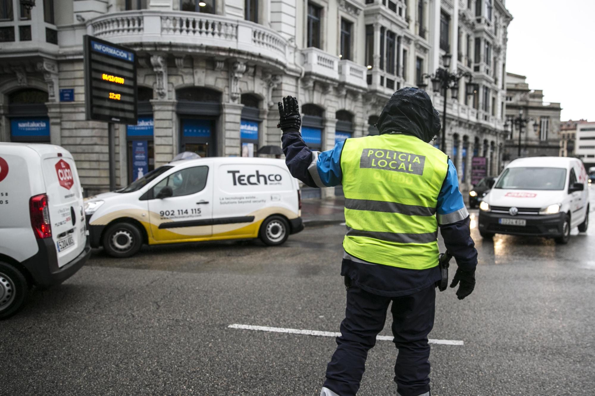 La hostelería toma las calles y exige "no perder las cenas de diciembre"