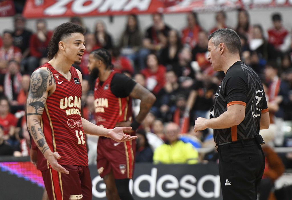 Todas las imágenes del partido del UCAM Murcia contra el Bàsquet Girona