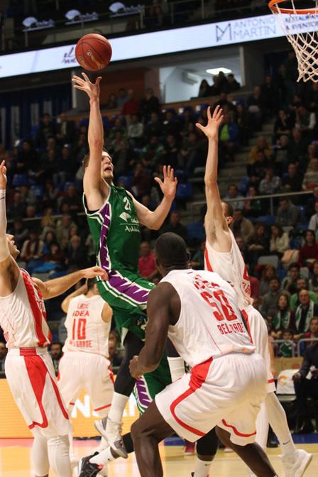 Los verdes logran su primera victoria en el Top 16 de la Eurocup