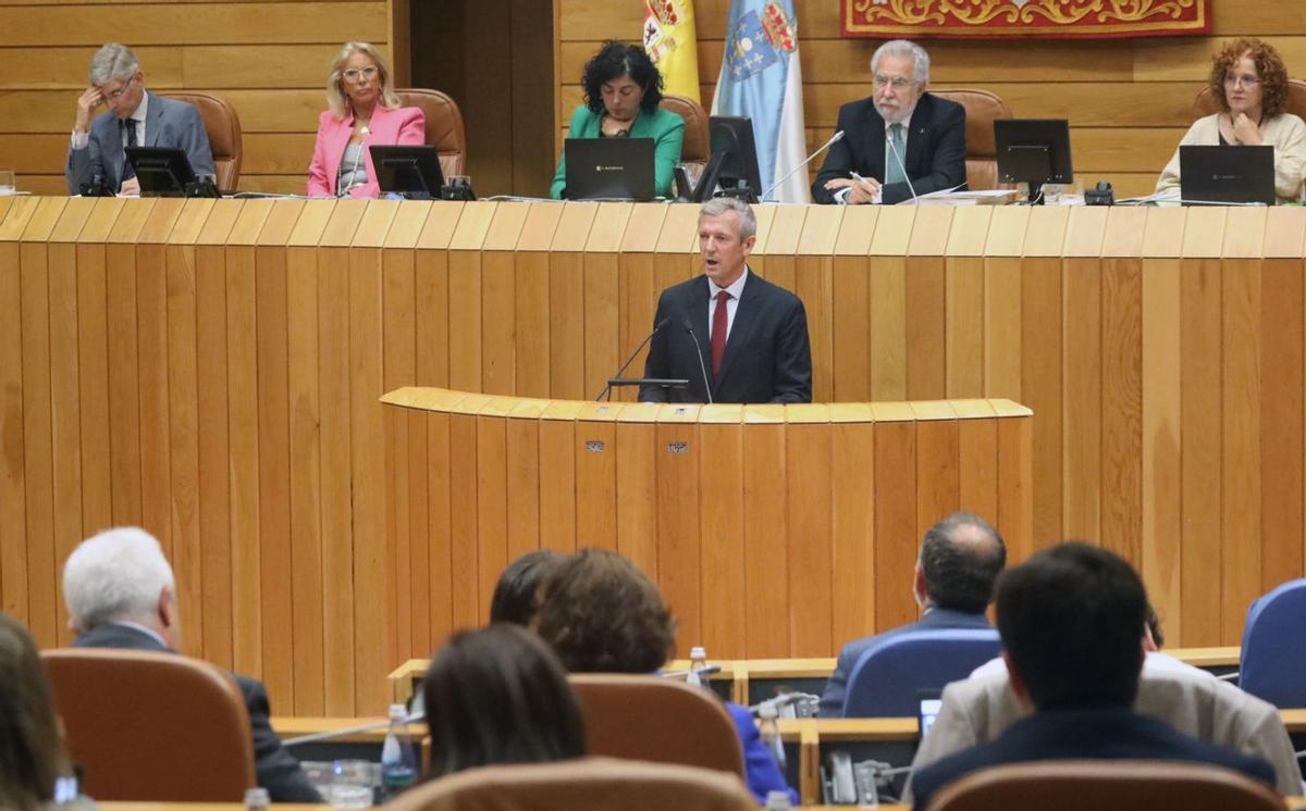 Imagen de la documentaciónde Rueda sobre las cuentas de 2023.  // X. Álvarez | // XOÁN ÁLVAREZ