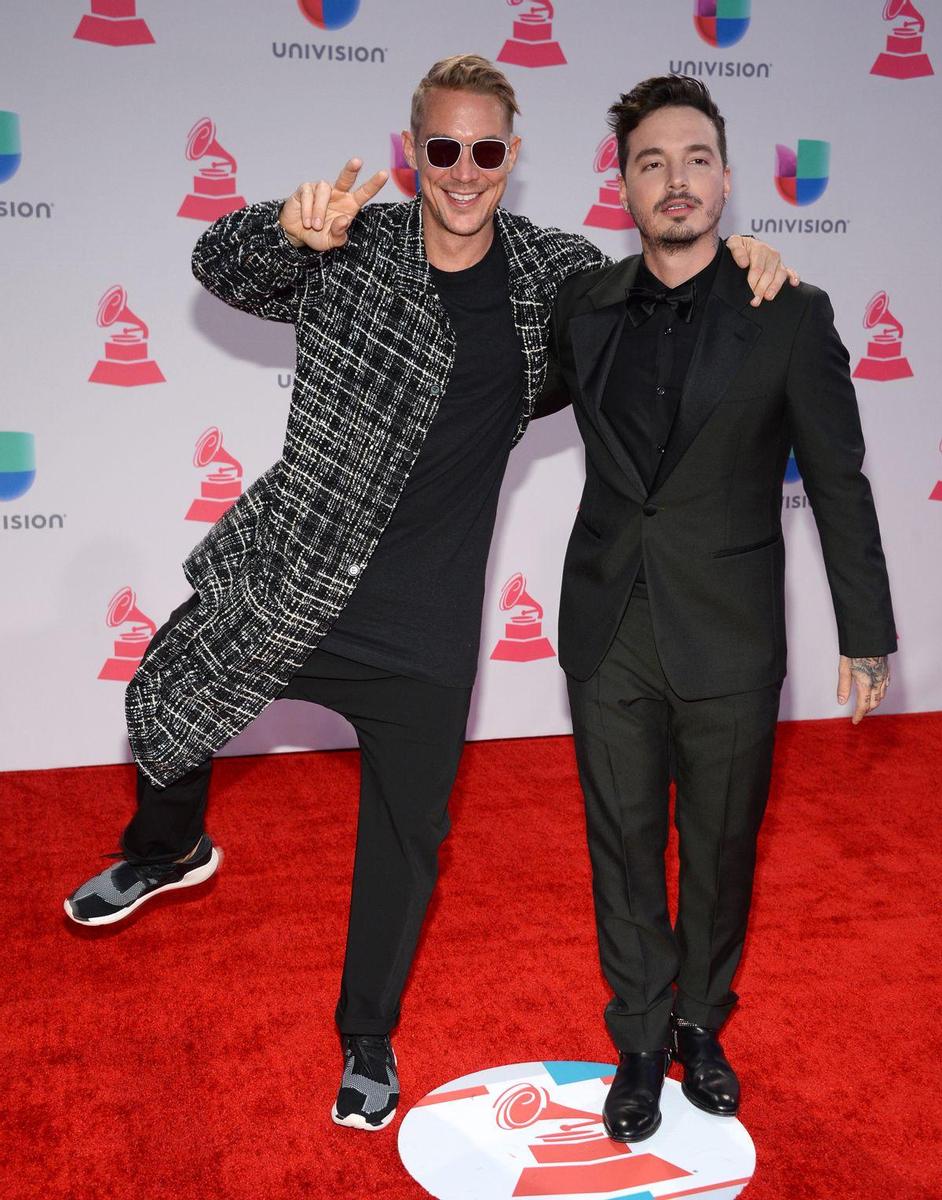 Diplo y J Balvin en los Premios Grammy Latino 2015