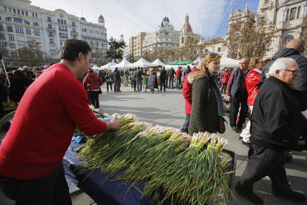 'De l'horta a la plaça' en la plaza del Ayuntamiento, de València