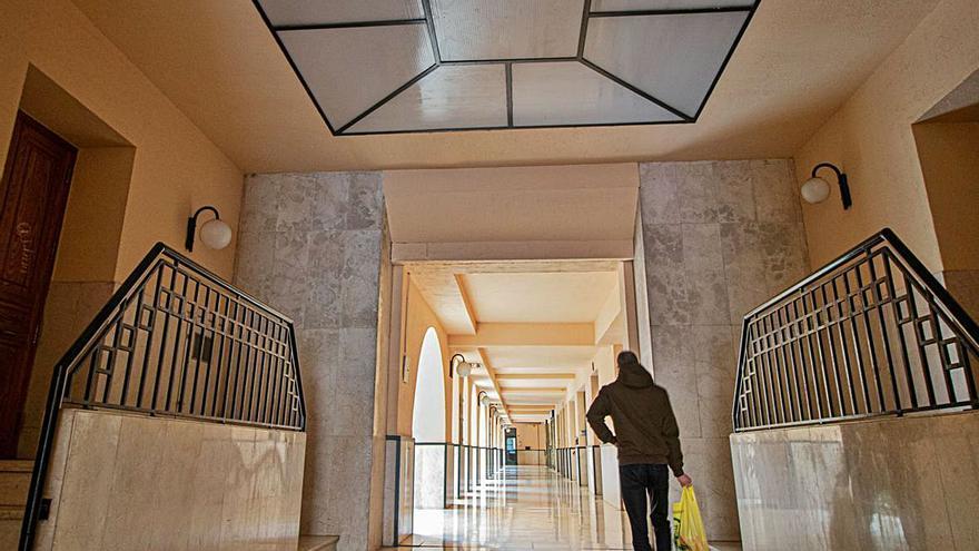 El museo de Camilo Sesto irá  al antiguo asilo de El Camí de Alcoy 