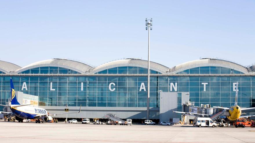 El aeropuerto de Alicante-Elche incorpora nuevos métodos de navegación por satélite