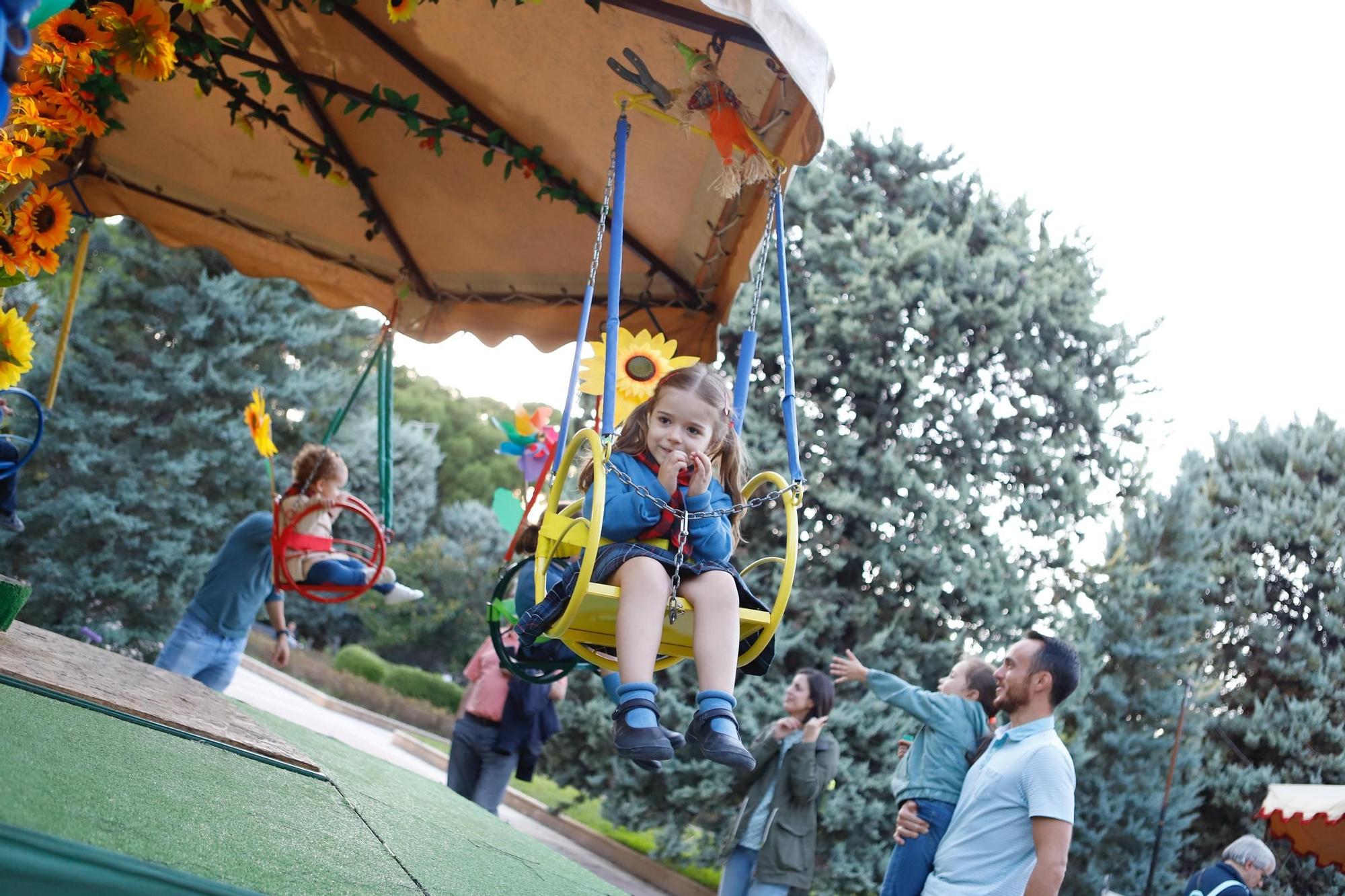 En imágenes | Llenazo en la inauguración del Parque de Marionetas