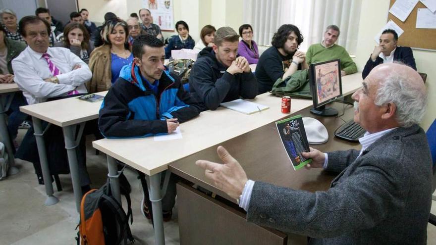 Los monólogos asturianos llegan al aula