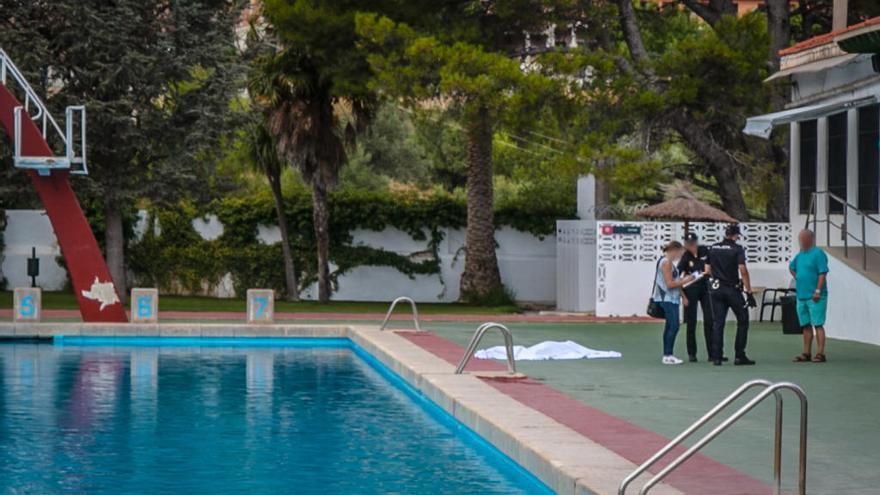 Fallece un bañista en la piscina municipal de Alcoy
