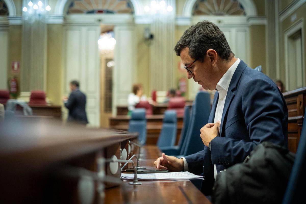 El consejero Pablo Rodríguez en su escaño.