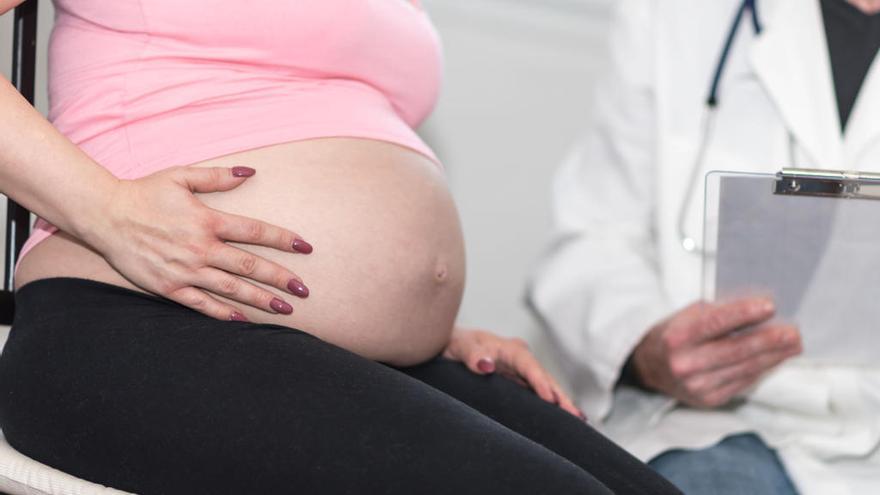 La mujer había sobrepasado las 42 semanas de gestación.