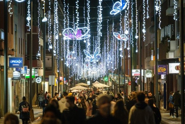 Encendido del alumbrado navideño en el casco de La Laguna