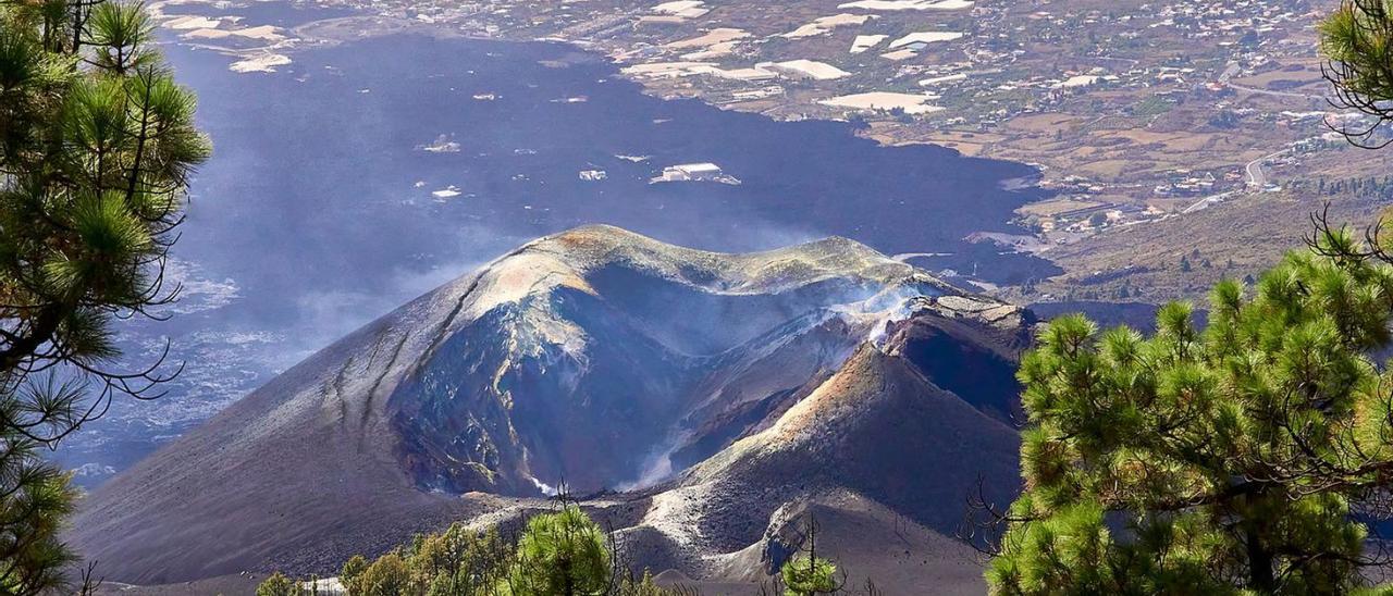 Volcán Tajogaite desde El Gallo.