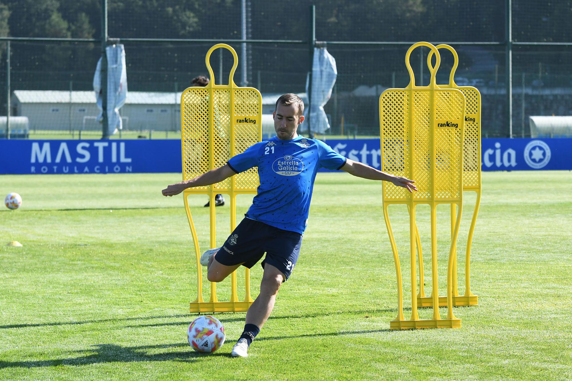 El Deportivo trabaja en Abegondo antes de su última prueba de pretemporada