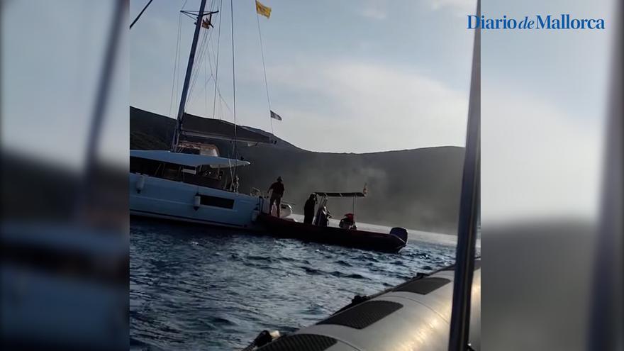 Salvamento Marítimo y Guardia Civil auxilian a un hombre que sufrió una grave enfermedad en un barco en Cabrera