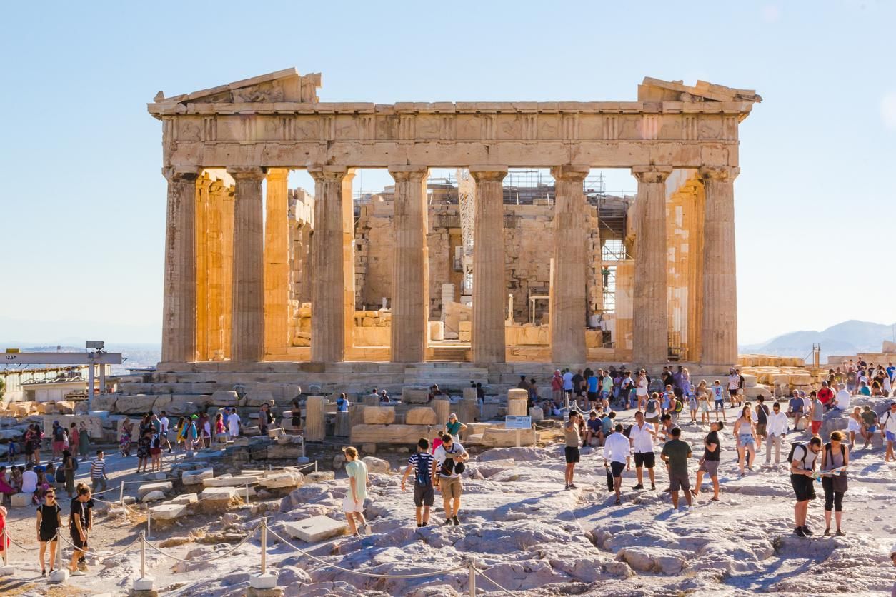Visitando el Partenón de Atenas.