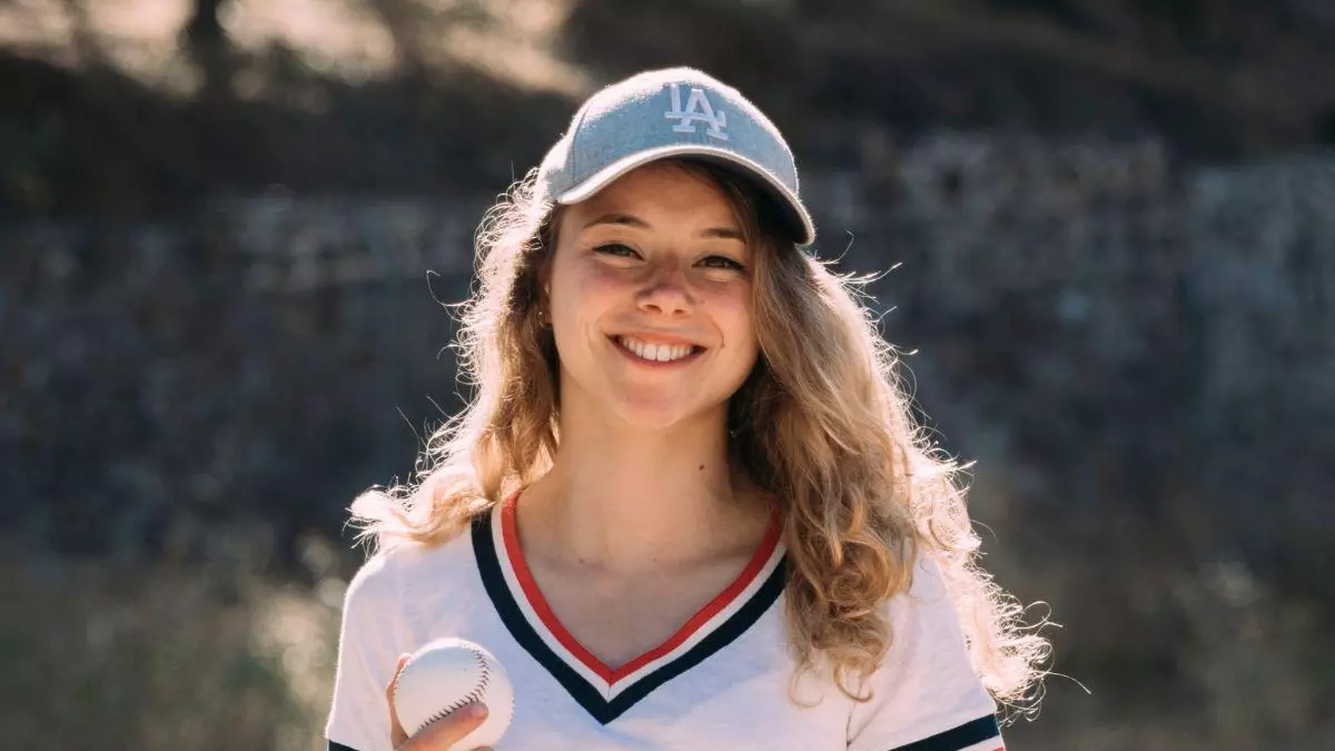 Las cinco gorras para mujer que combinan estilo y comodidad este verano