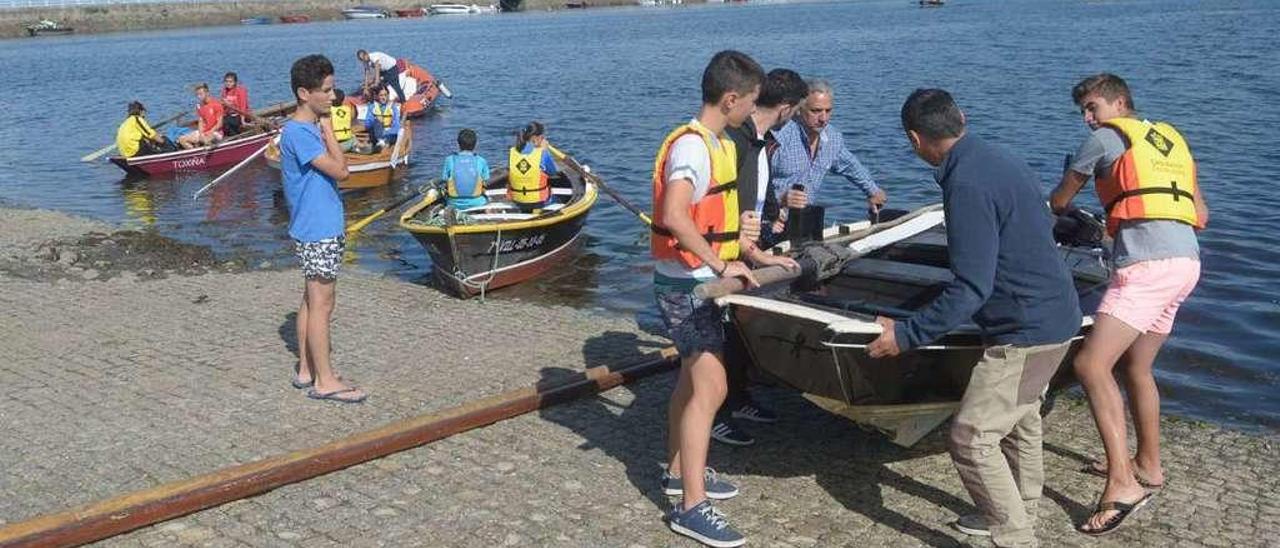 Alumnos participantes en el curso de vela tradicional. // Noé Parga