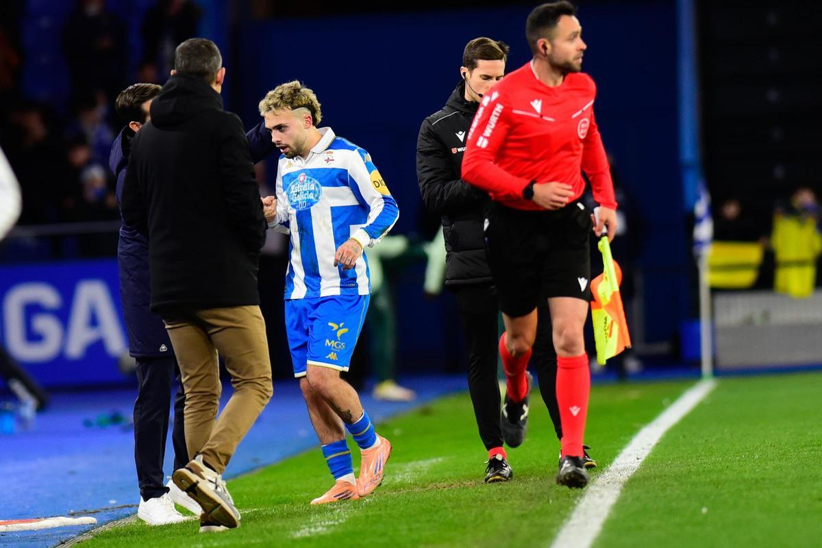 El Dépor estrena 2026 a medias y empata con el Cádiz en Riazor (2-2) El Dépor estrena 2026 a medias y empata con el Cádiz en Riazor (2-2)