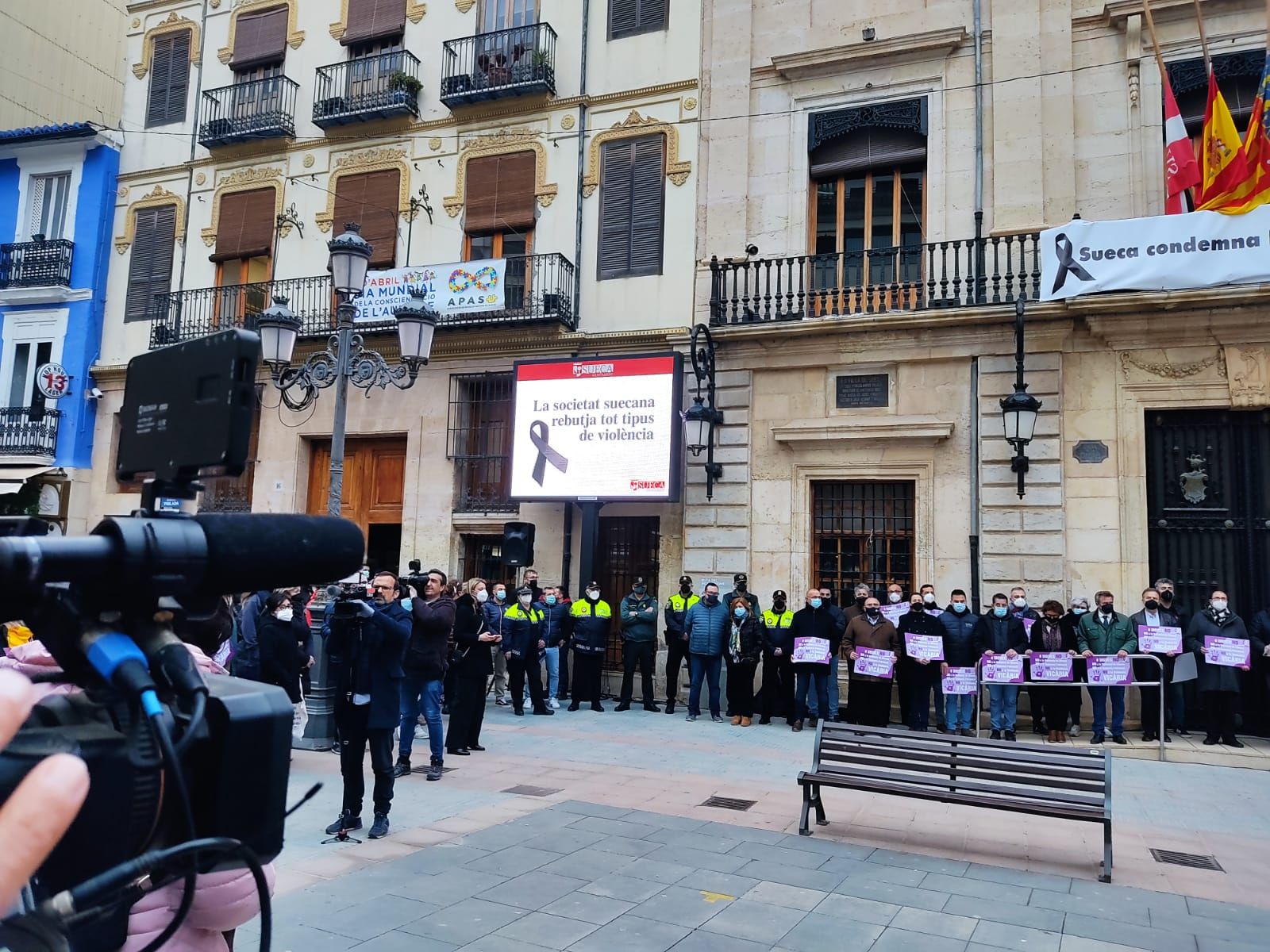 Sueca y Cullera, un clamor contra la violencia vicaria