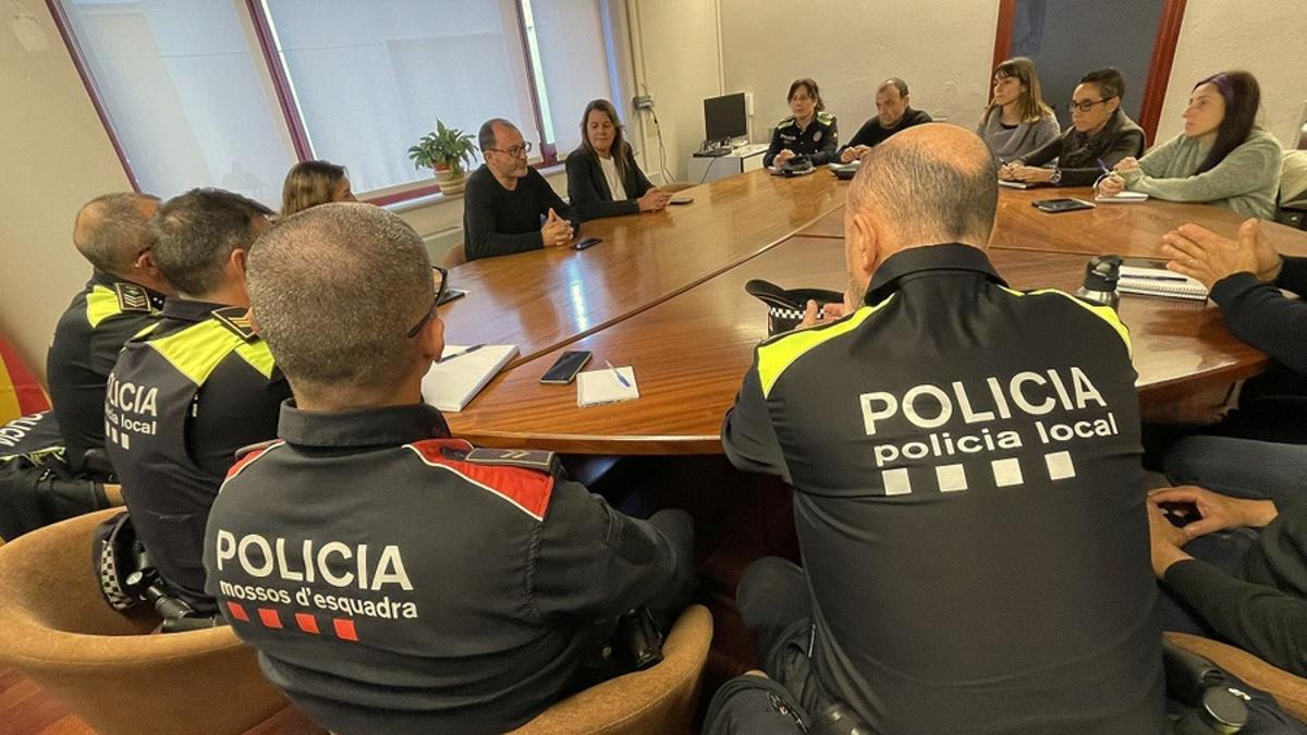 La reunió de seguretat sobre els robatoris als camps de conreu.