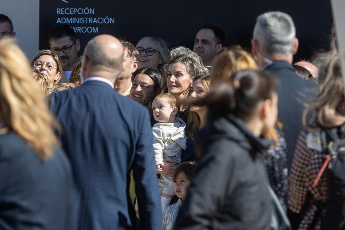 Así ha sido el paso de la reina Letizia por Elda