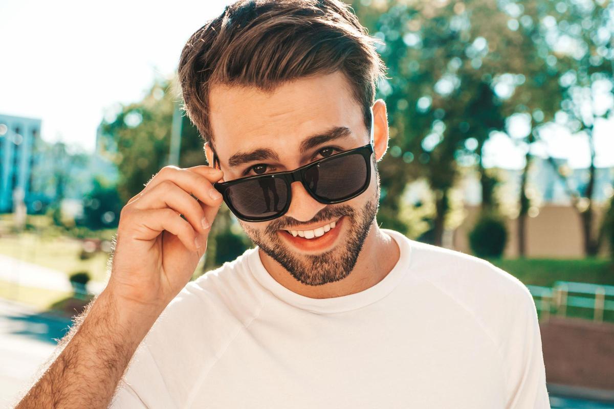Por solo 28 euros: Amazon derrumba el precio de las gafas de sol Hawkers más cómodas y que mejor sientan