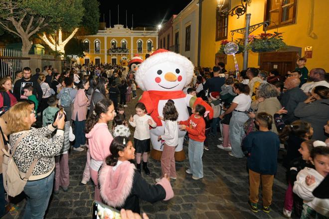 Gáldar brilla en su encendido navideño
