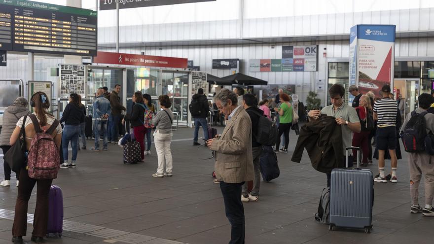 Catalá escuchará propuestas del taxi ante los problemas en Joaquín Sorolla