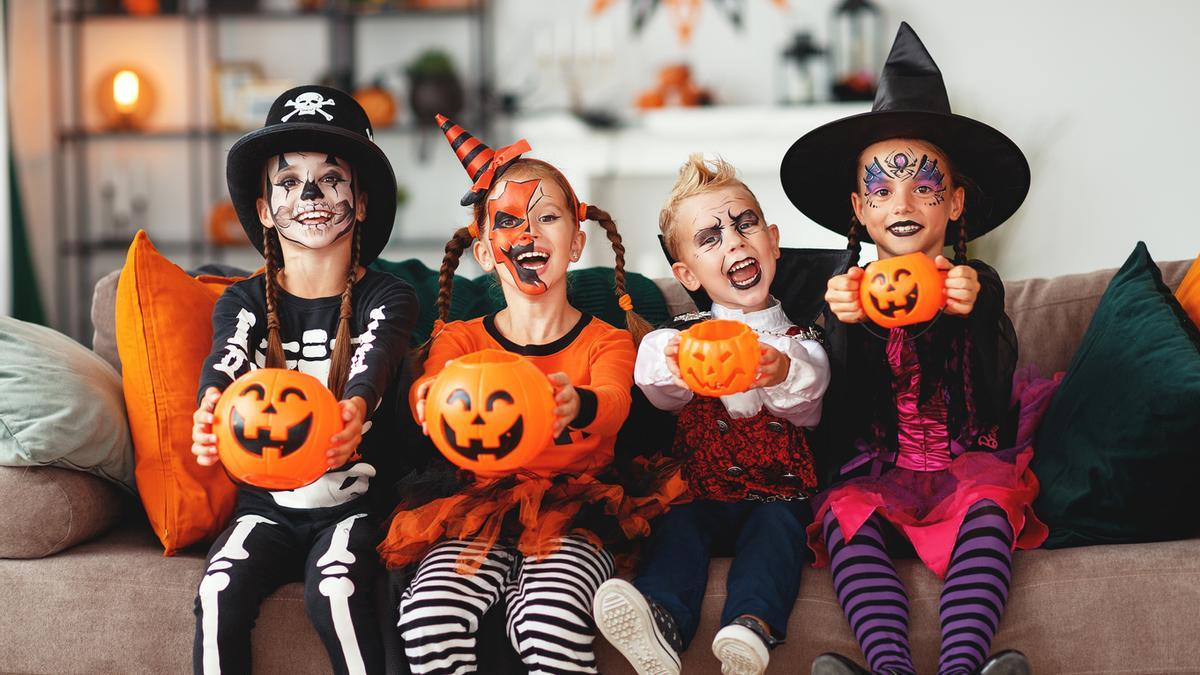Niños disfrazados de Halloween