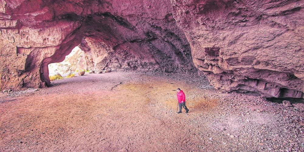 Aspecto de la Cueva Roja en Santa Cruz que necesita rehabilitación