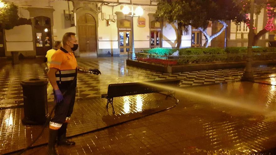 La policía interviene en dos botellones en Ciudad Alta