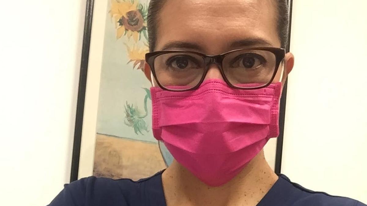 Carolina Carrada, cuando ejercía como enfermera en México.