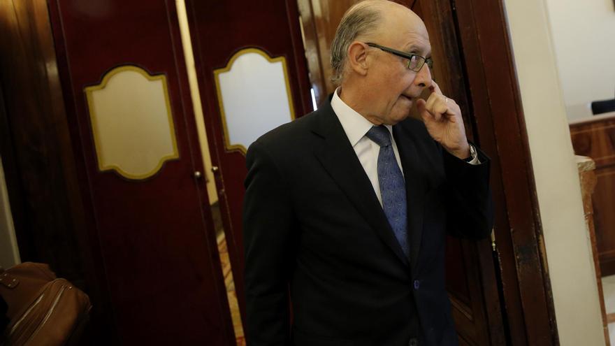 El juez del caso Montoro rechaza enviar a Madrid sus pesquisas y niega que tenga 