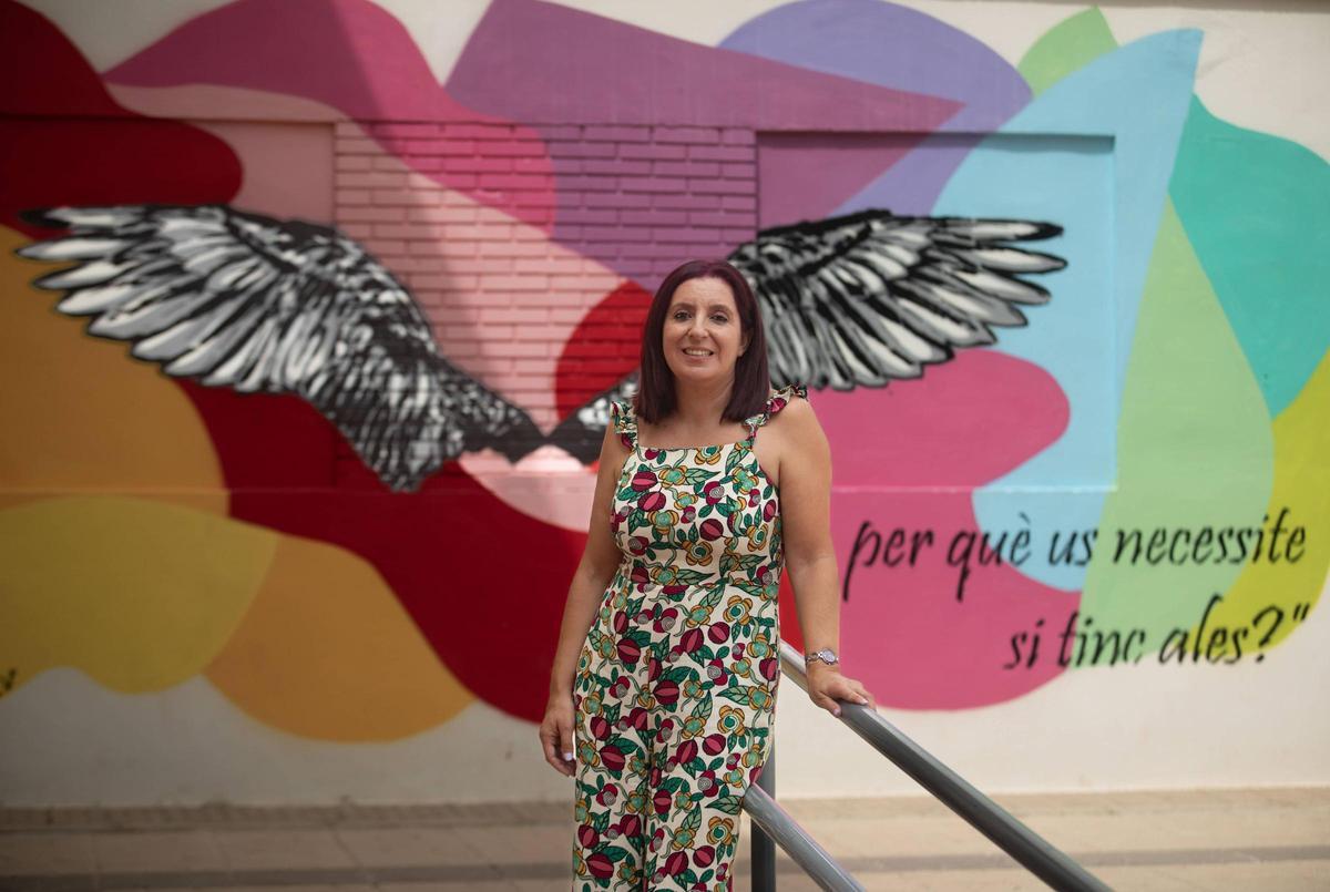 Consol Duran, ante un mural muy especial.