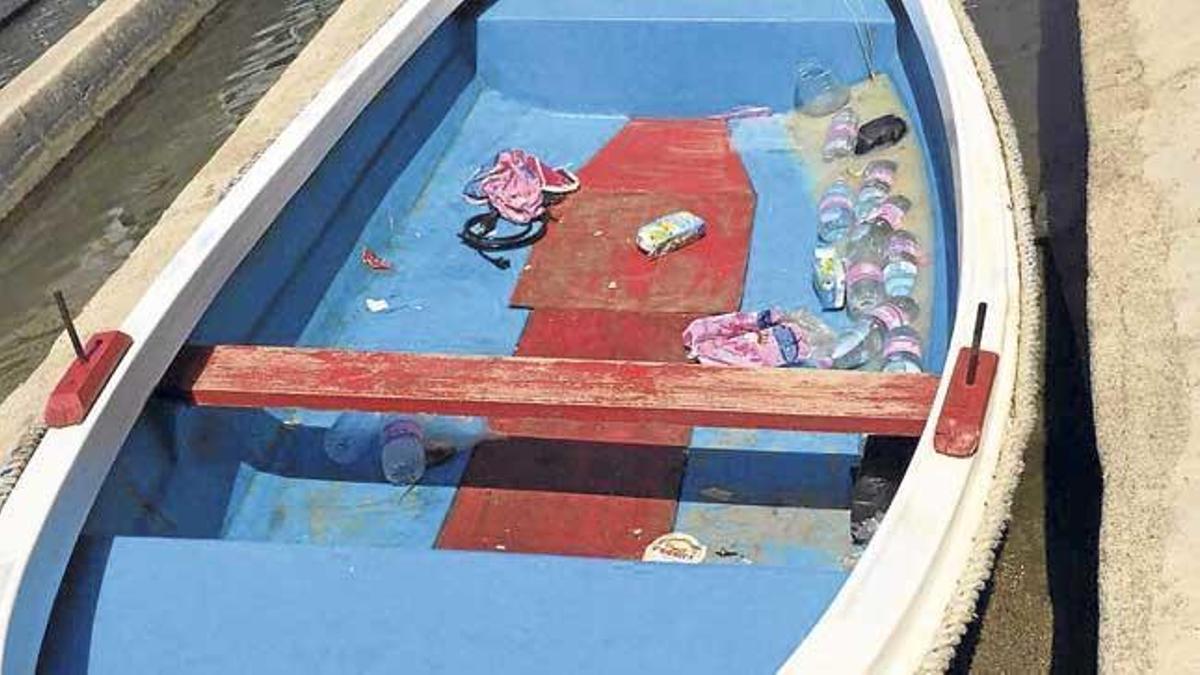 Fast-100-Migranten-erreichen-die-Balearen-in-einem-Tag-ein-Boot-landet-bei-Cala-Pi-auf-Mallorca