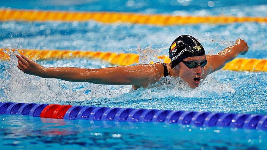 Mireia Belmonte frega la medalla de bronze en els 400 estils