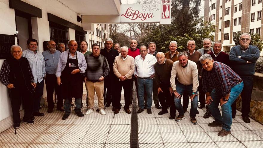 La Boya celebra su comida del pavo |