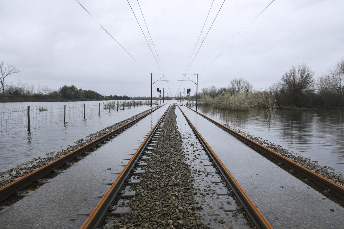 Portugal  prepara evacuar a miles de personas por riesgo de inundaciones graves