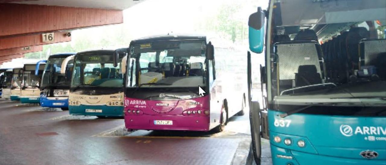 Una estación de autobuses.