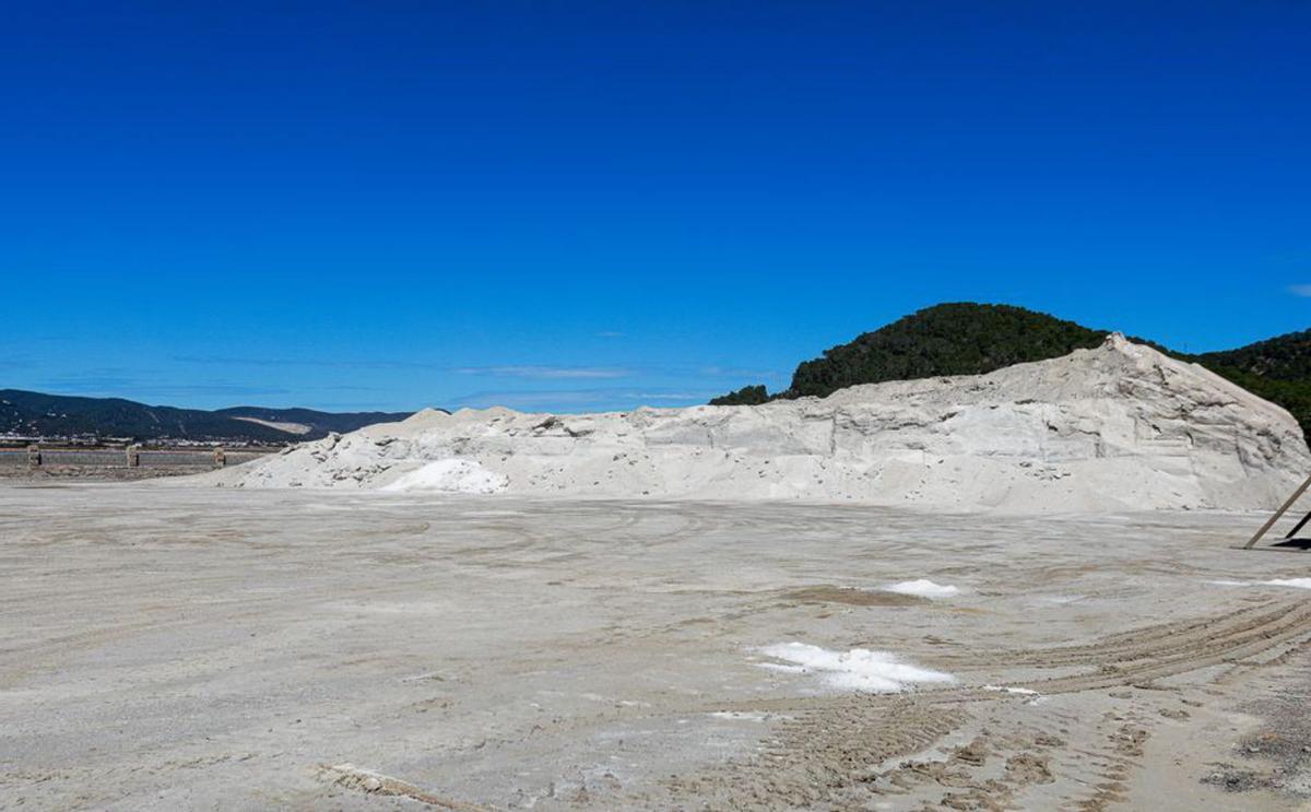 Salinera Española se queda por primera vez sin sal limpia a cinco meses de la cosecha | TONI ESCOBAR