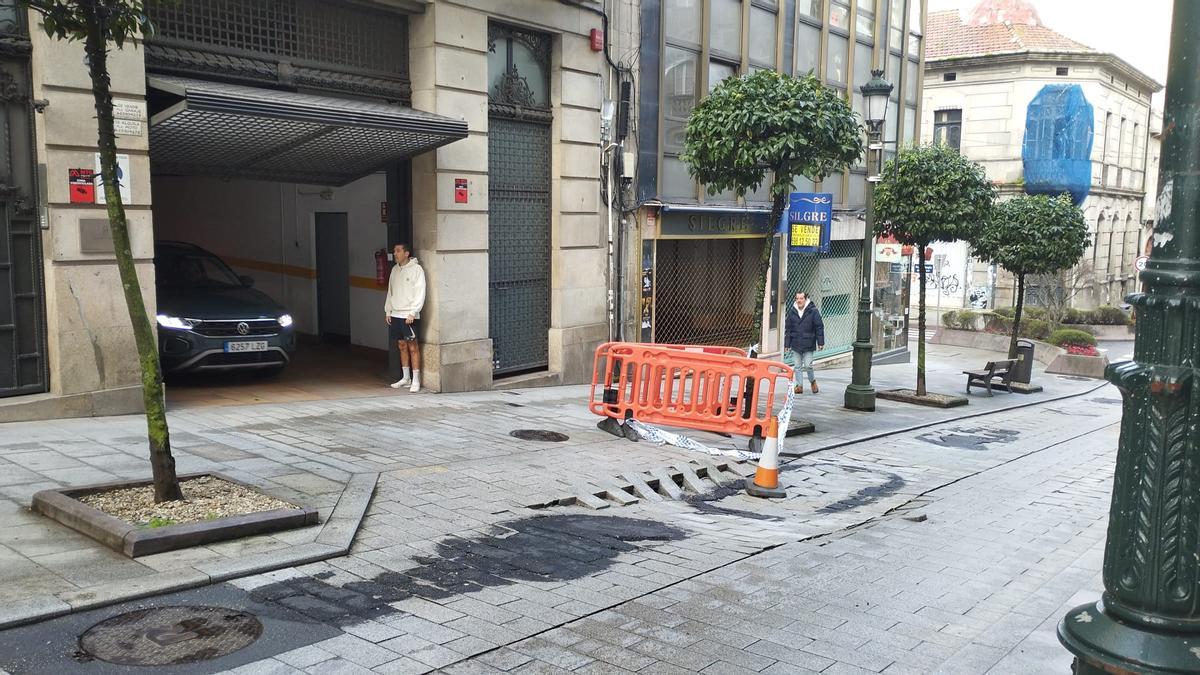 Imagen del tramo de calzada hundido.