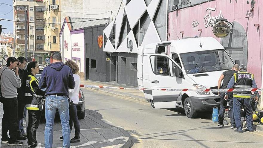 Quince intoxicados en una discoteca de después de respirar un gas