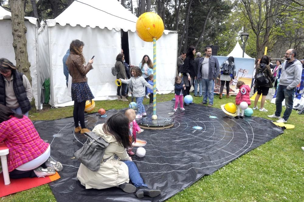 A Coruña celebra el día de la ciencia en la calle