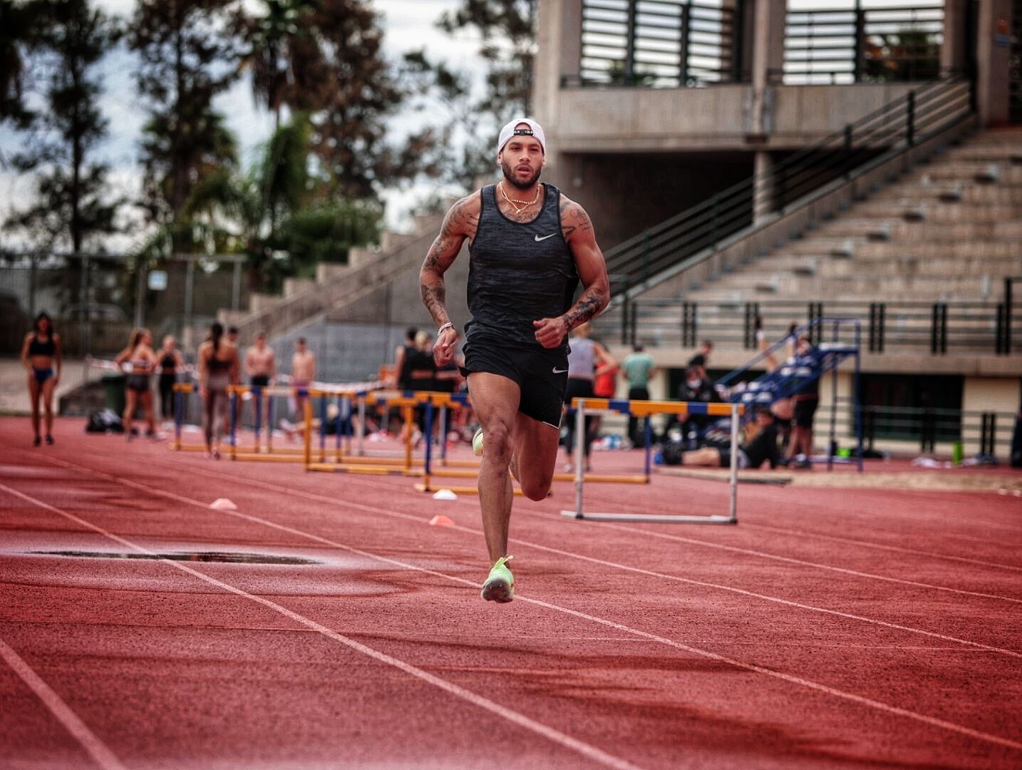 El atleta italiano Marcell Jacobs, oro en los Juegos de Tokio 2020, se entrena en Tenerife