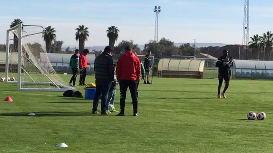 Visita de Jesús León al Córdoba en la ciudad deportiva