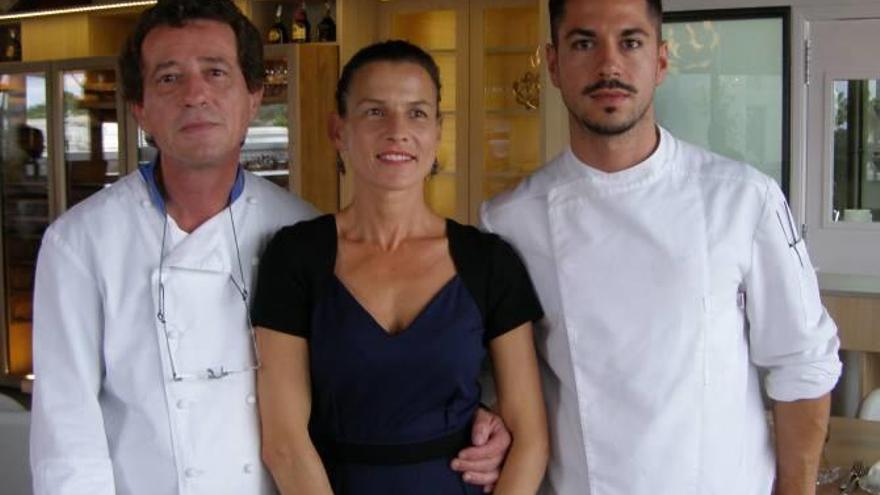 Schwaiger, Pérez y Jobst, en su restaurante.