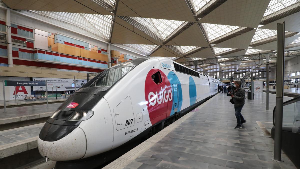 Primer viaje de Ouigo en España, en la estación de Sants (Barcelona).