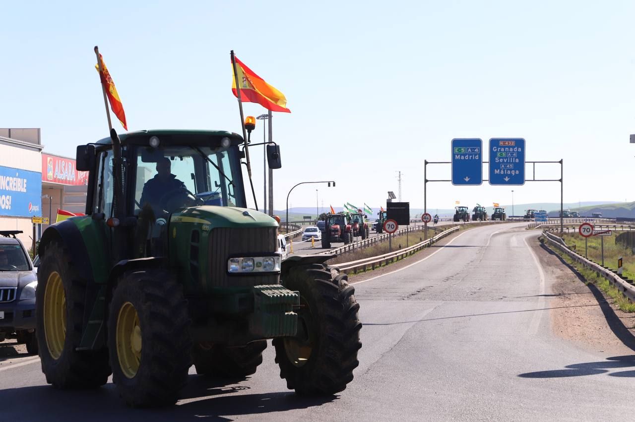 Las protestas del campo llegan a la capital cordobesa en varias tractoradas