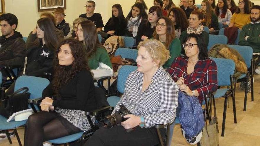 Acto organizado por Marea, onte, no Museo Manuel Torres. // S.A.