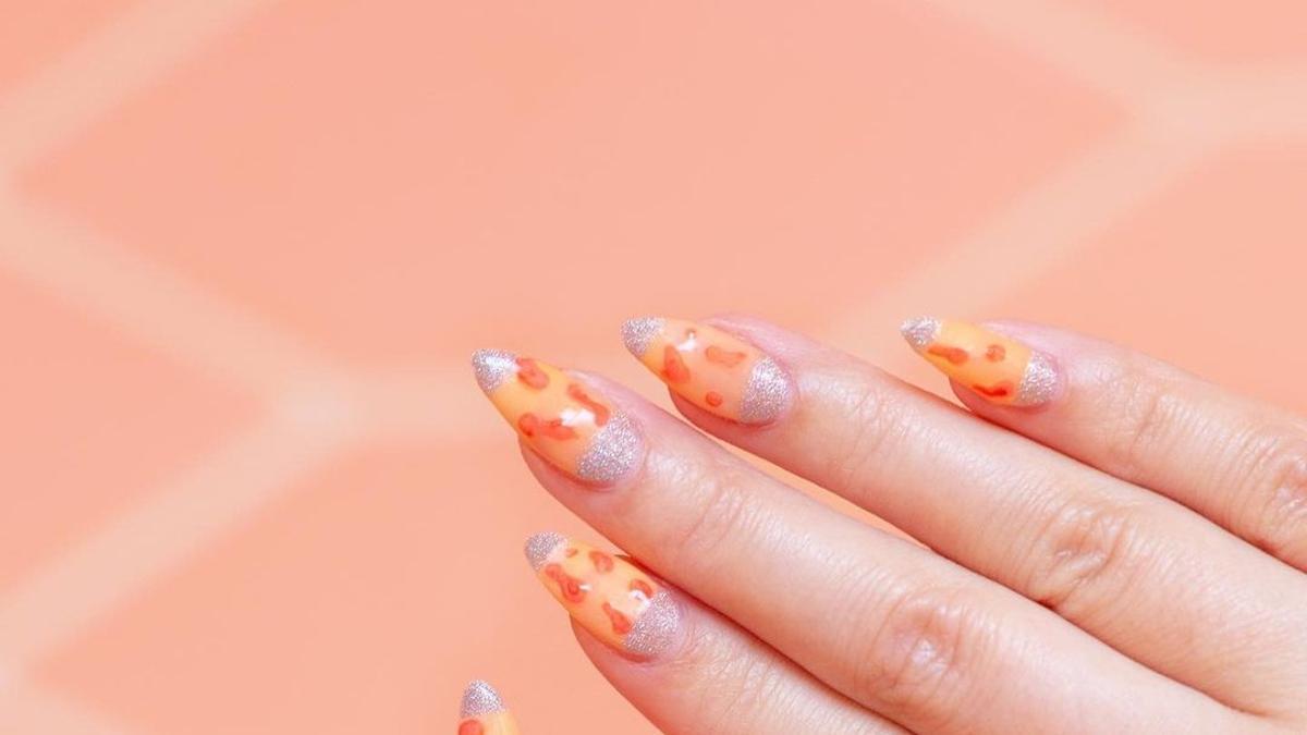 Manicura efecto 'lámpara de lava'