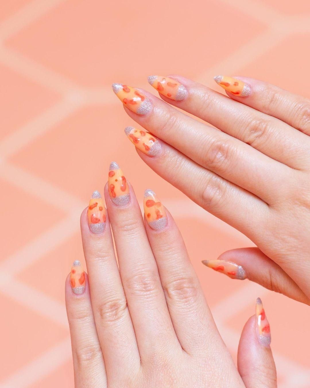 Manicura efecto 'lámpara de lava'